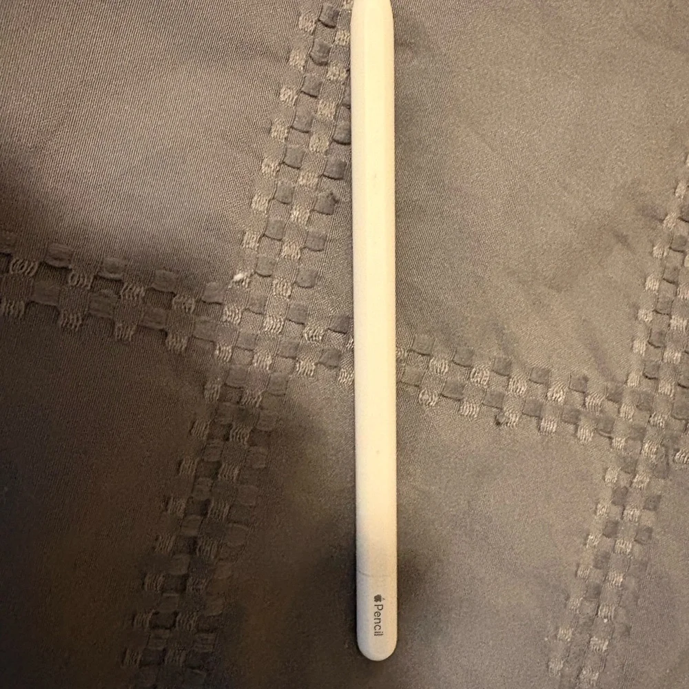 Apple Tablet - Sleek Silver Finish